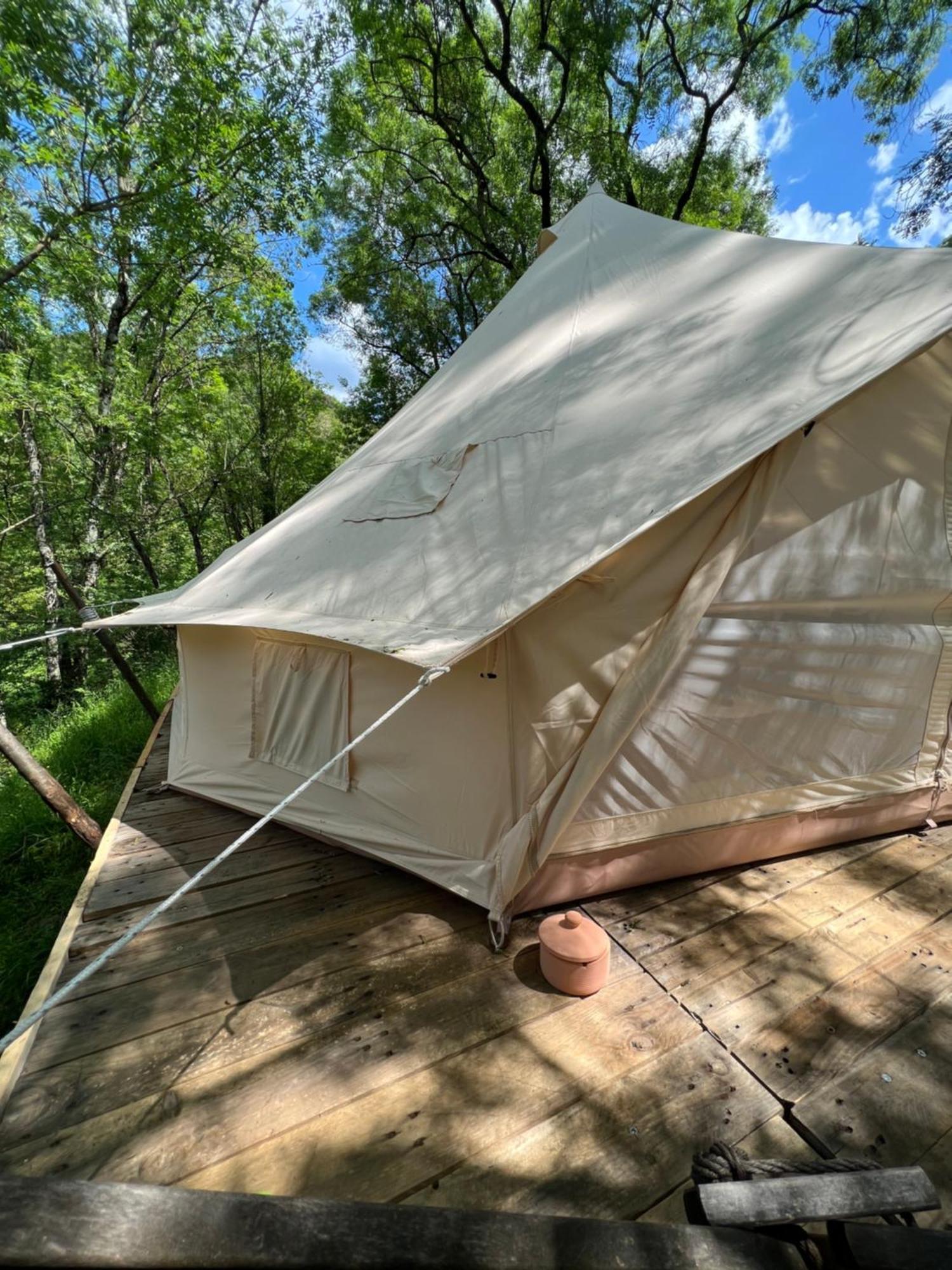 Sumène Tente Lodge En Pleine Nature מראה חיצוני תמונה